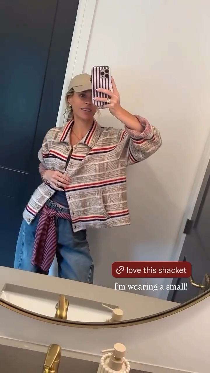 I swear everytime I leave the house I’m wearing this shacket.

#LTKootd #LTKdayinmylife #LTKgrwm