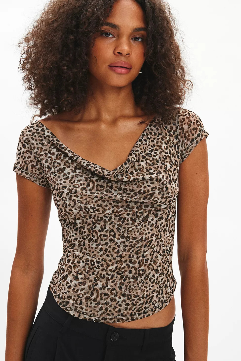 Silence + Noise Lara Mesh Off-The-Shoulder Top | Urban Outfitters (US and RoW)