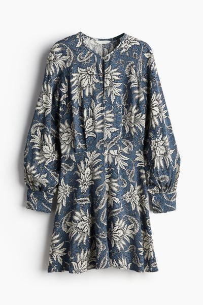 Viscose Dress - Round Neck - Long sleeve - Dusty blue/paisley-patterned - Ladies | H&M US | H&M (US + CA)