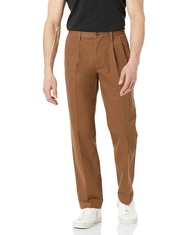 Amazon Essentials Classic-Fit Pleated Chino Pant | Amazon (US)