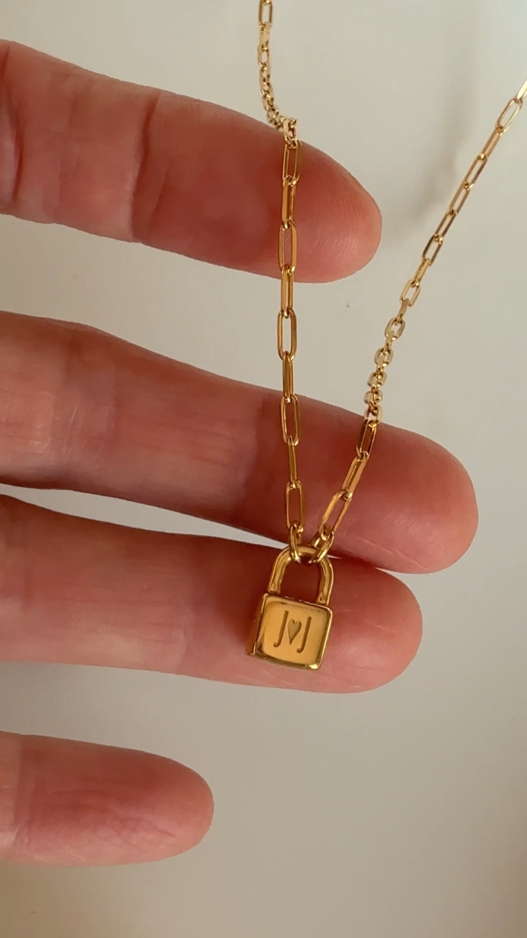 A modern love lock necklace with my initials and my love! This would make a sweet valentines gift idea 💖 Use code LTKjen to save 20% off and free shipping on all products from @oakandluna - I linked a few of my other favorite necklaces as well! #oakandluna #ad 

#LTKgrwm #LTKootd #LTKValentine