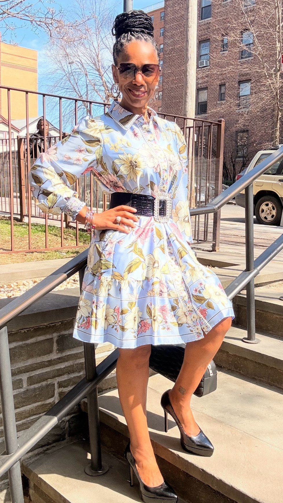 Florals and a statement belt for a Monday because 60 doesn’t do boring, sis 🌸🖤
Anne Klein floral shirtdress — size 8
Heels — size 9
Shop this look via link in bio! 🛍️

LTKover40 #LTKstyletip #LTKshoecrush #LTKworkwear #LTKfindsunder100

#LTKSeasonal #LTKOver40 #LTKootd