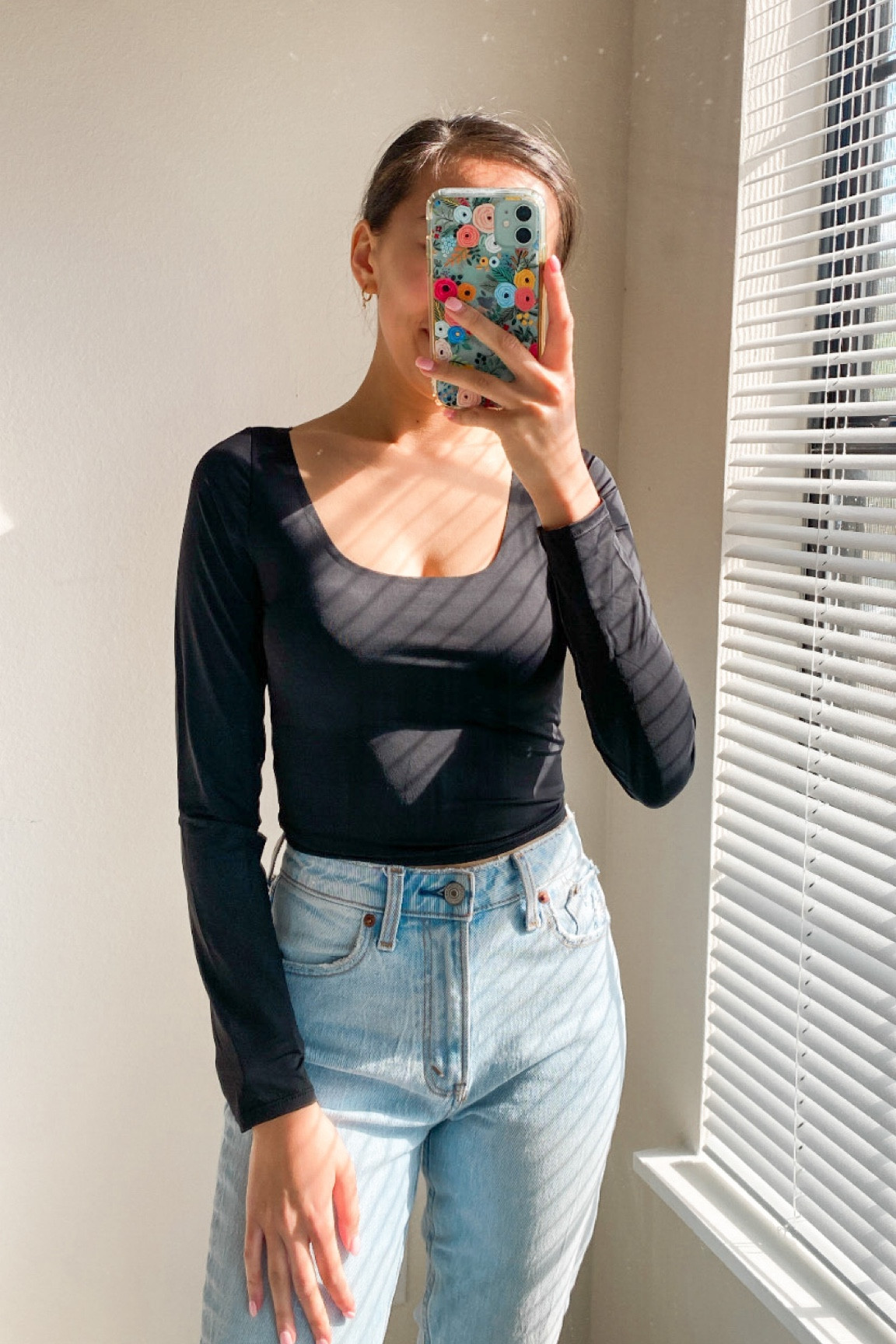 Top (XS), amazon basics, black top, long sleeve, amazon fashion 



#LTKunder50 #LTKSeasonal #LTKstyletip