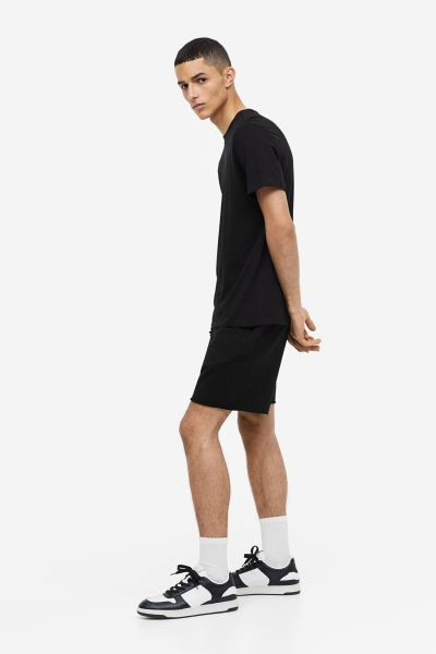 2-piece Regular Fit Shorts and T-shirt Set | H&M (US + CA)