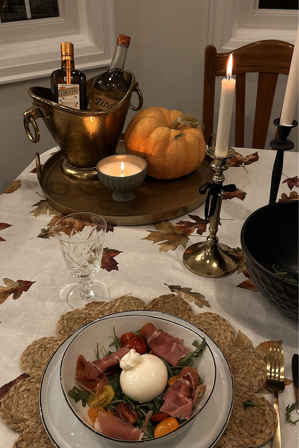 Autumnal Tablescape 🍂🪵🧸 #tablescapedecor

#LTKSeasonal #LTKGiftGuide #LTKHolidaySale