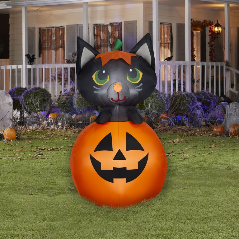 Halloween Black Cat in Jack-o'-Lantern Yard Inflatable, 3.5', by Way To Celebrate | Walmart (US)
