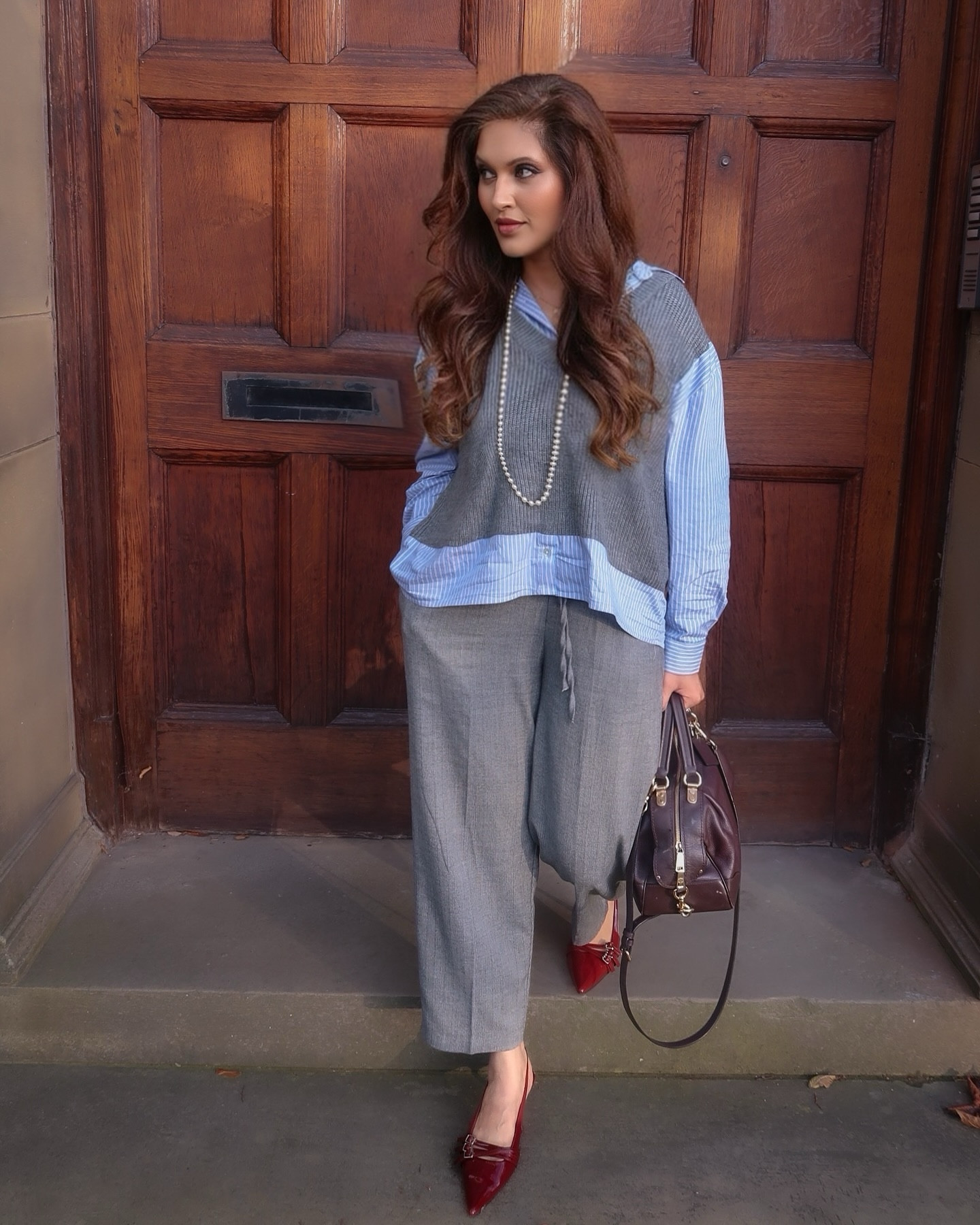 My go to workwear when I cannot be bothered! the Bag called Lane Satchel
Outfit links are alternatives



#asos #asosdesign #sheinofficial #styleinspo #ltk #ltkautumn #ltkmodest #ltkeurope #zarainspired #zarainspo #modestfashion #modest #styleinspo #outfits #ootd #coach #minimal #minimalstyle 

Autumn | Fall | Minimalist | Burgundy | Grey

𝐖𝐨𝐮𝐥𝐝 𝐲𝐨𝐮 𝐰𝐞𝐚𝐫 𝐭𝐡𝐢𝐬 𝐟𝐢𝐭?

#LTKworkwear #LTKautumn #LTKeurope