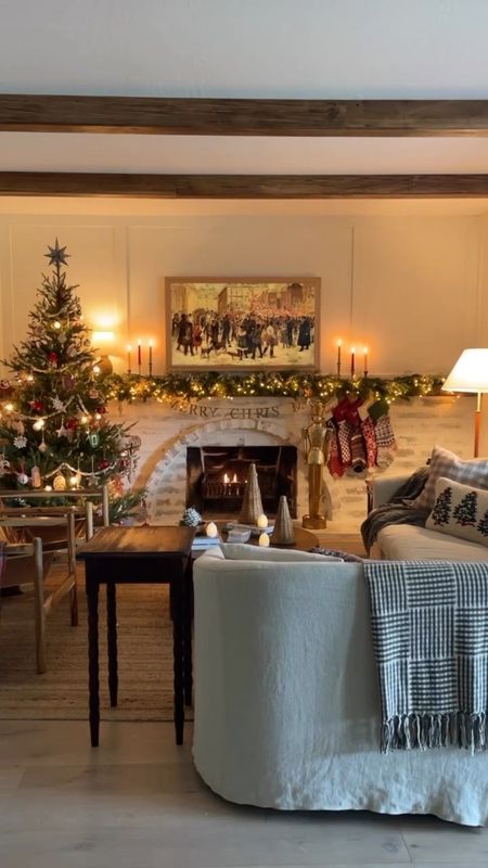 It’s tiiiiime 🎶 
-
Christmas decor. Holiday decor. Garland. Christmas tree. Living room decor. Coffee table. Floor lamp  

#LTKhome #LTKHoliday #LTKVideo