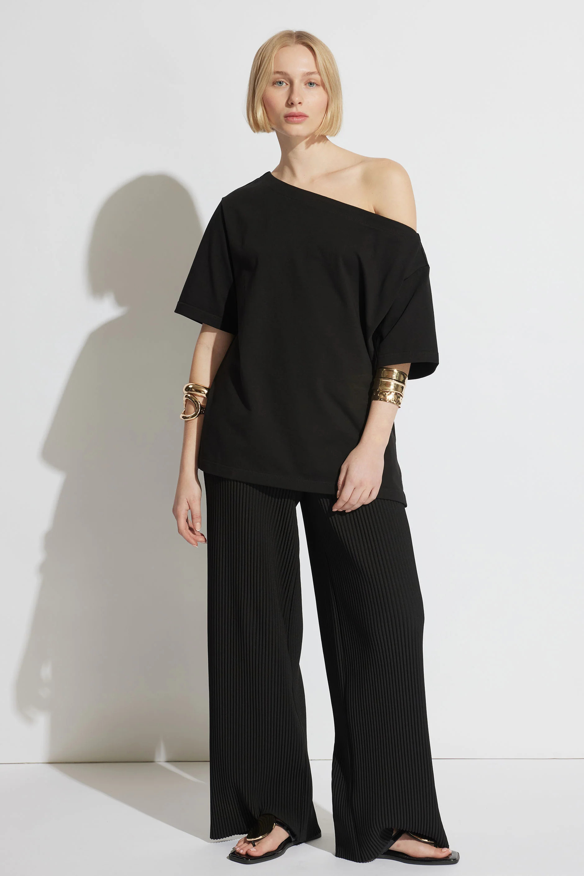 Alexis Drop Shoulder Tee - Black | DECJUBA | DECJUBA