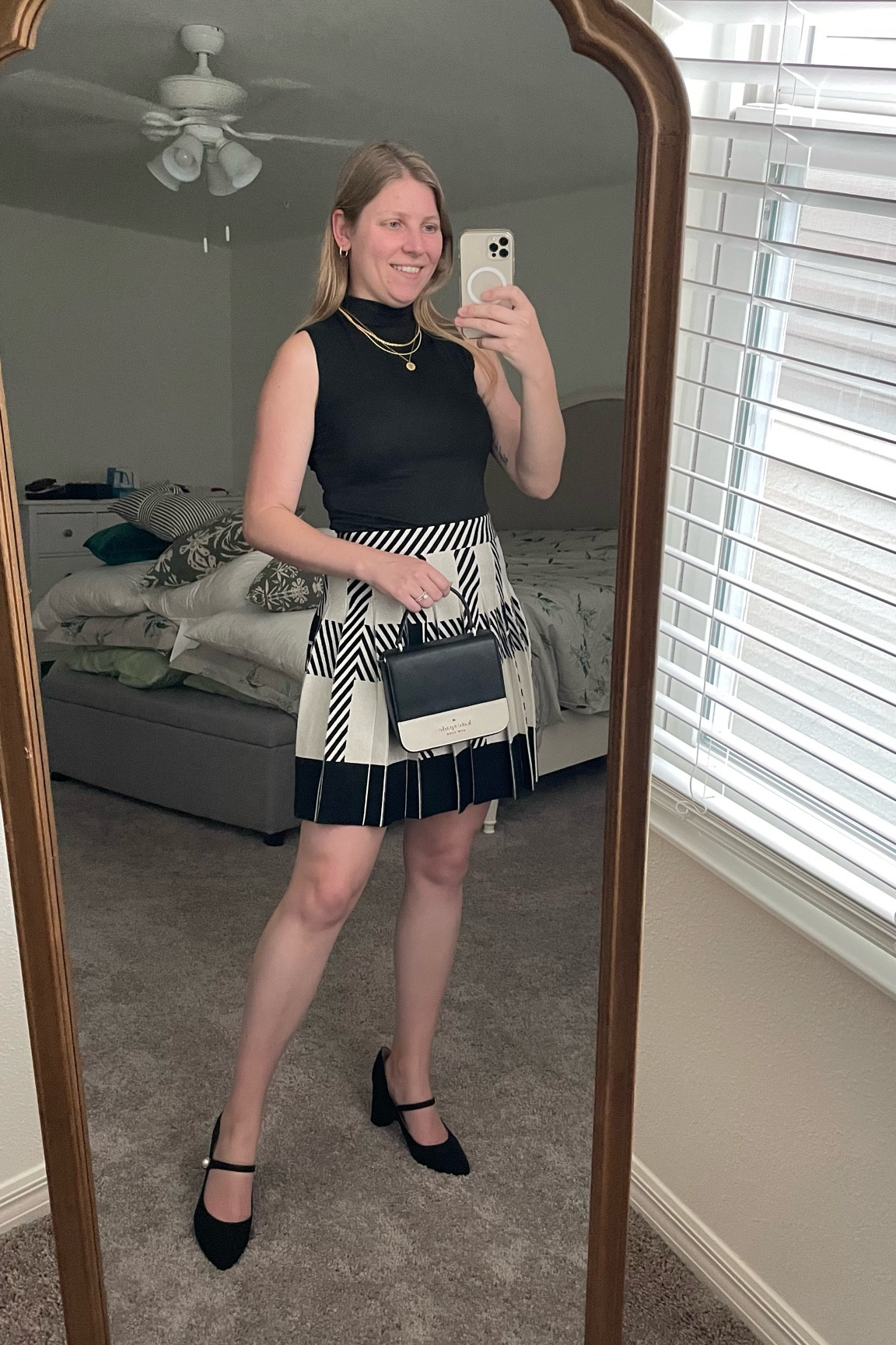 Knit skirt from Chicwish, size S-M hits right at the waist (typically an XS). 

Preppy winter outfit inspired by Chanel and Blair Waldorf.

#LTKSeasonal #LTKfindsunder50