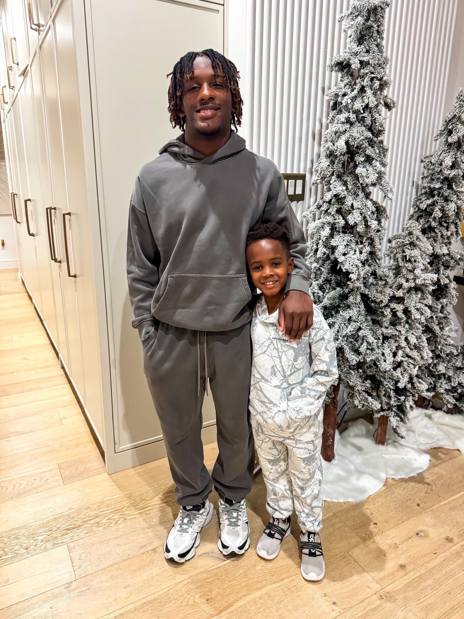 Cam’s Abercrombie sweatsuit now on sale!! Use code DENIMAF at checkout 

#LTKSaleAlert #LTKKids #LTKSeasonal