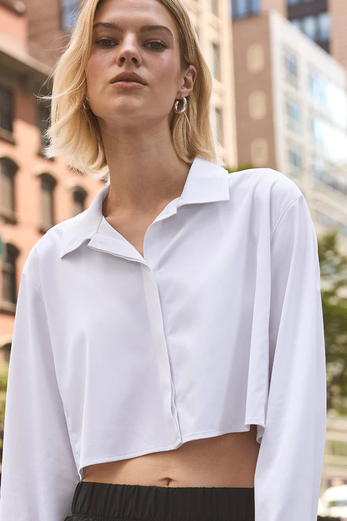 Cropped Take Me Out Button Up | Alo Yoga (US)