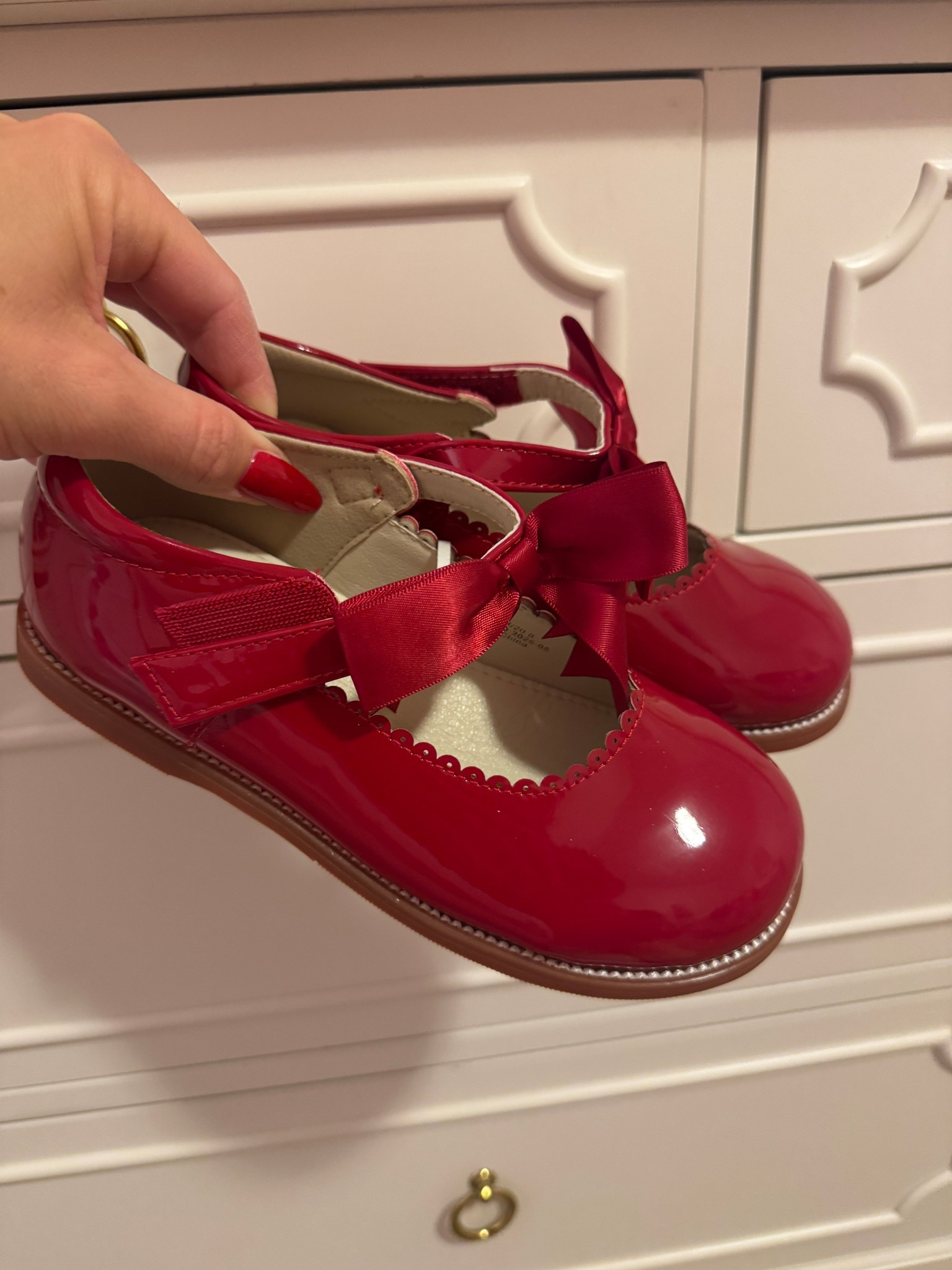 Amazon toddler shoes | toddler Christmas shoes | toddler dress shoes | girls shoes | girls Christmas shoes | red Mary Jane 

#LTKKids #LTKHoliday #LTKBaby