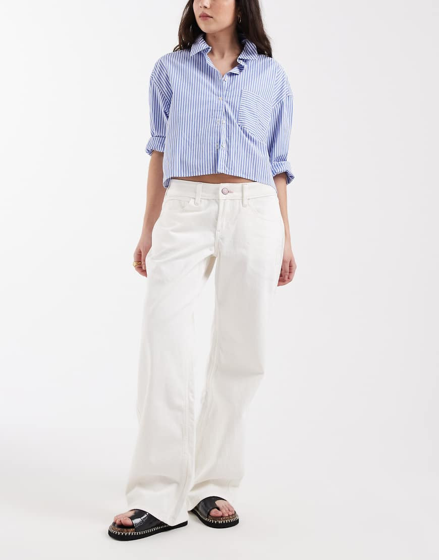 Hollister – Weite Jeans in Weiß mit niedrigem Bund | ASOS (Global)