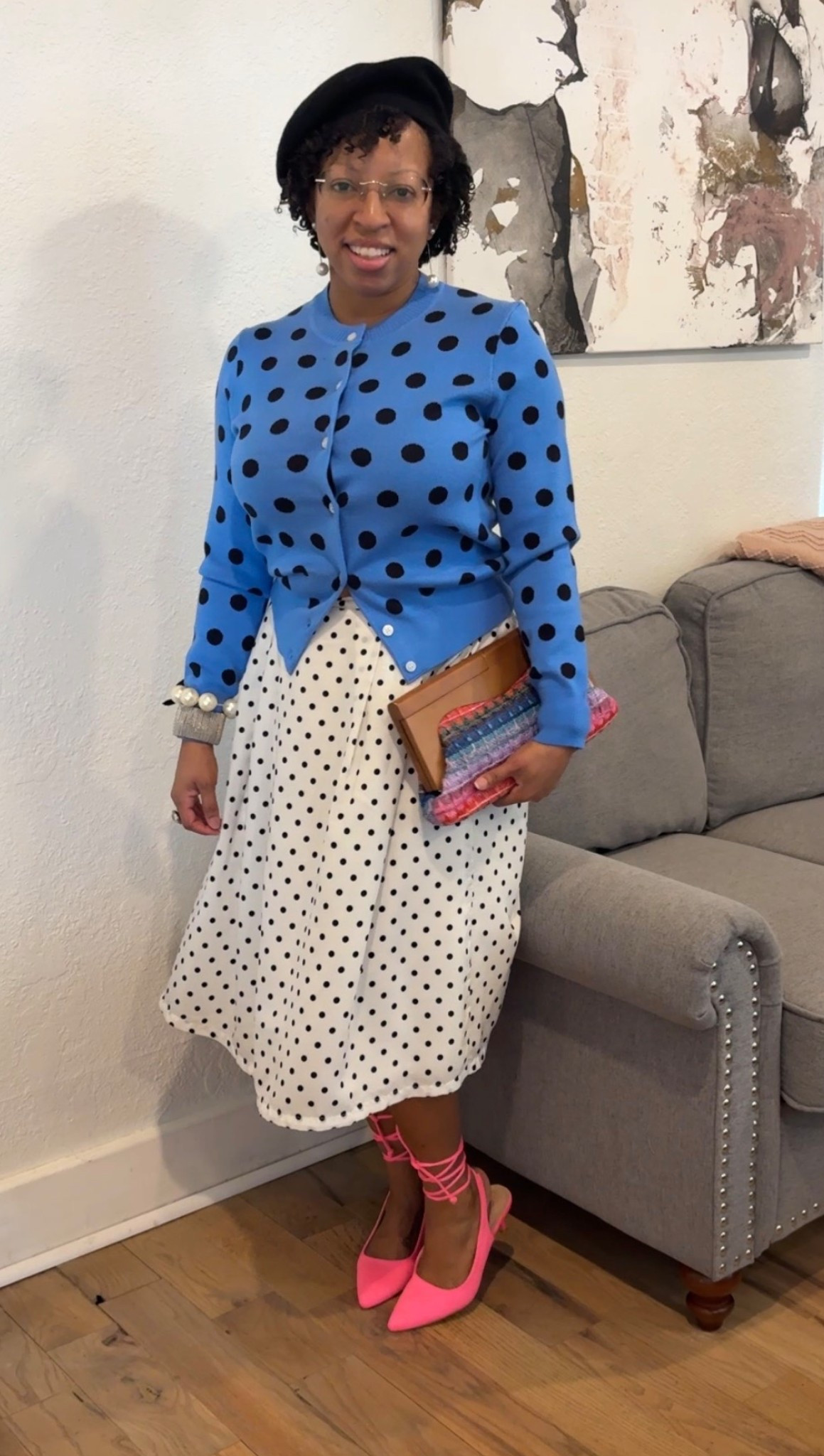 Walmart cardigan sweater with Emily in Paris style


#LTKootd #LTKgrwm #LTKWorkwear