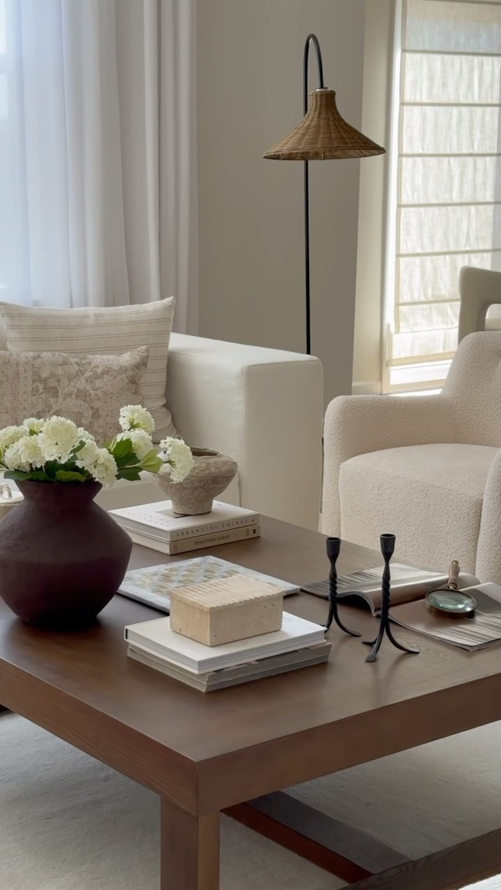 
Heights, layers, florals plus lots of books is always the answer to a well-styled coffee table!〰️


#LTKHome #LTKSaleAlert #LTKWatchNow