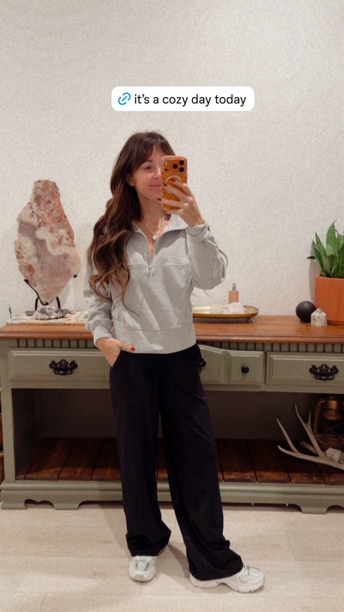 I love a comfortable and cozy outfit on winter days!