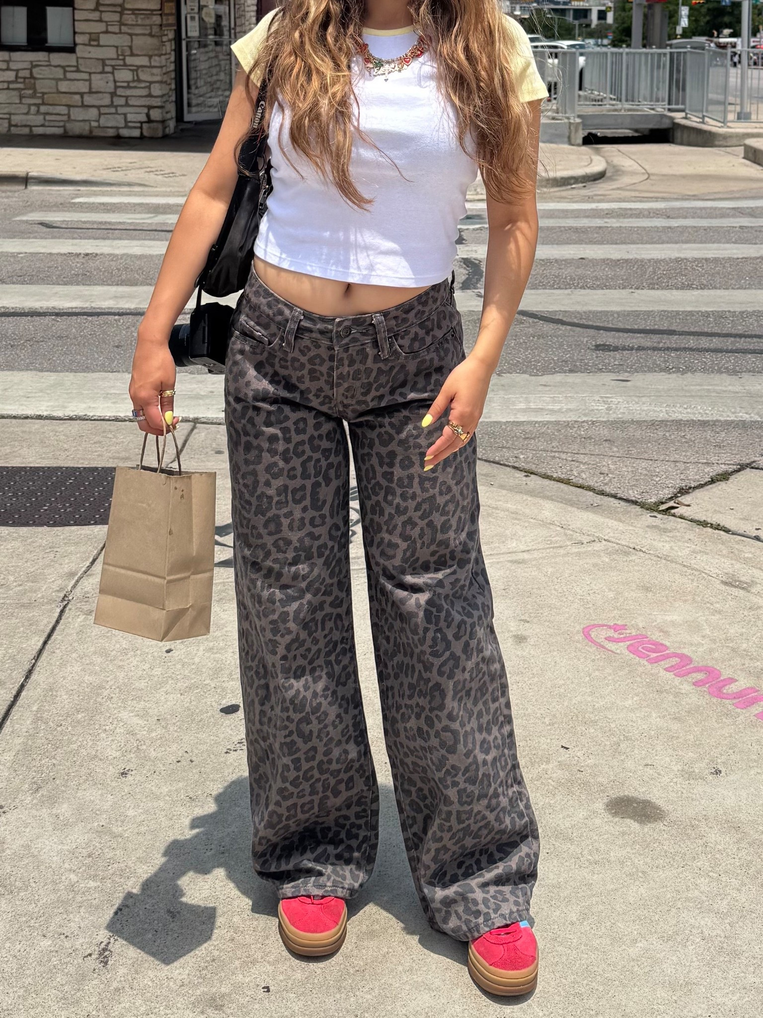 LEOPARD PRINT JEANS

#LTKStyleTip #LTKOver40 #LTKFindsUnder100