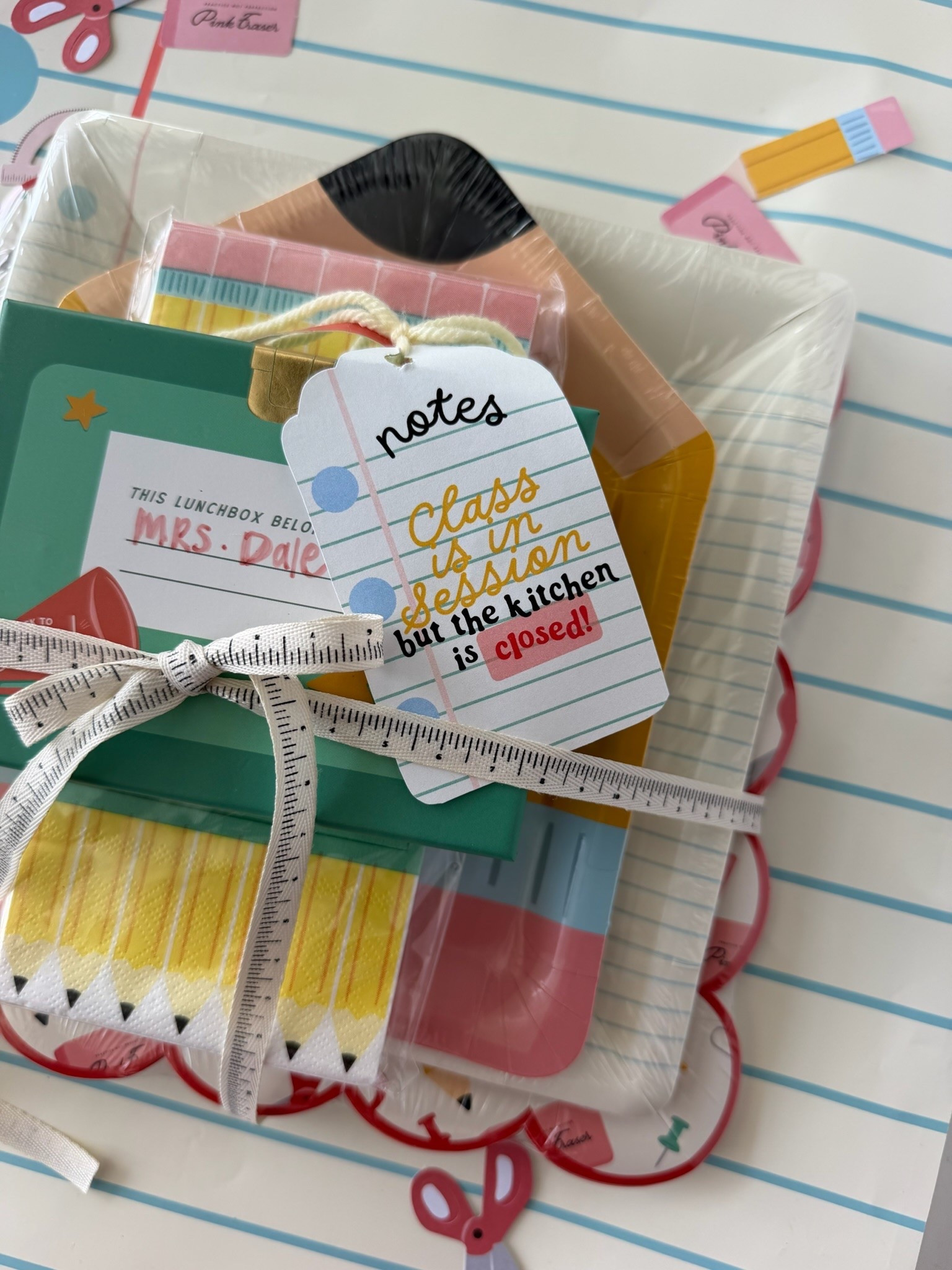 Treat your child’s teacher to a night off from Dinner and Dishes! Use code SHAKIRA20 to save on partyware!

#LTKmomlife #LTKKids #LTKSeasonal