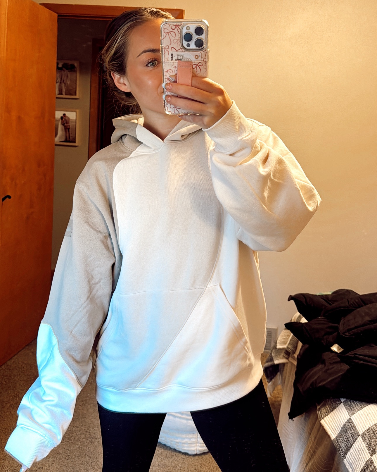The perfect winter outfit 🩷 this Alo Yoga hoodie is my new fav (wearing size women’s M , men’s S) 

#LTKSaleAlert #LTKSeasonal #LTKCyberWeek