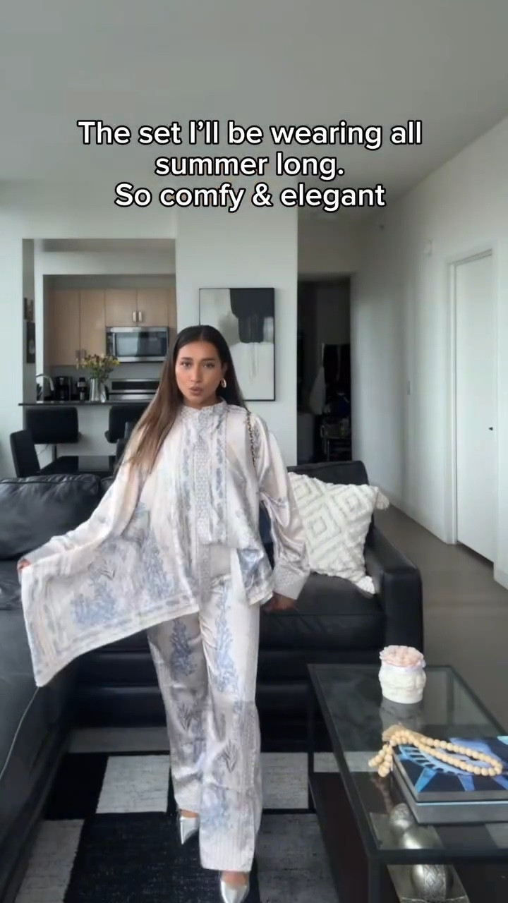 Got so many compliments on this set- 10/10 you need this! Also true to size 

Outfit details: 

Shoes:  @francosarto 
Search Code： N24YY
Coupon Code： 24Q3Fahmida（For extra 15% discount）
Product ID:30960274
Short link: 	https://shein.top/5r1h4ef

@sheinofficial @shein_us SHEIN Wearing & Styling

•
•
#ootdfashion #sheinforall #saveinstyle #loveshein #viral #outfitinspiration #pinterestaesthetic #oldmoney #europestyle_ #elegantstyle #petitestyle #fashioninfluencer #nycinfluencer #nycapartments #girls #pov #dinneroutfit #explore #explorepage 

•
•
•