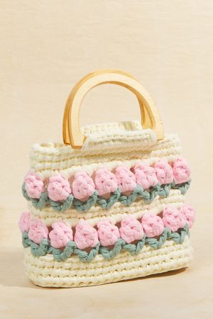 Crochet Tulip Purse in Natural | Altar'd State | Altar'd State