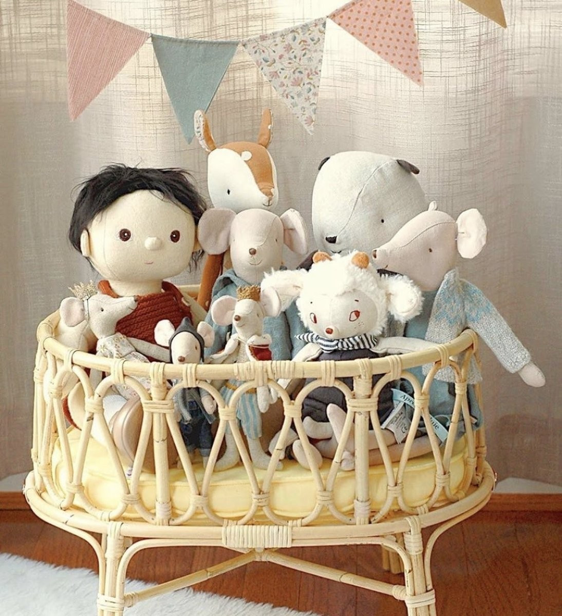 Poppie Crib Yellow | Bohemian Mama