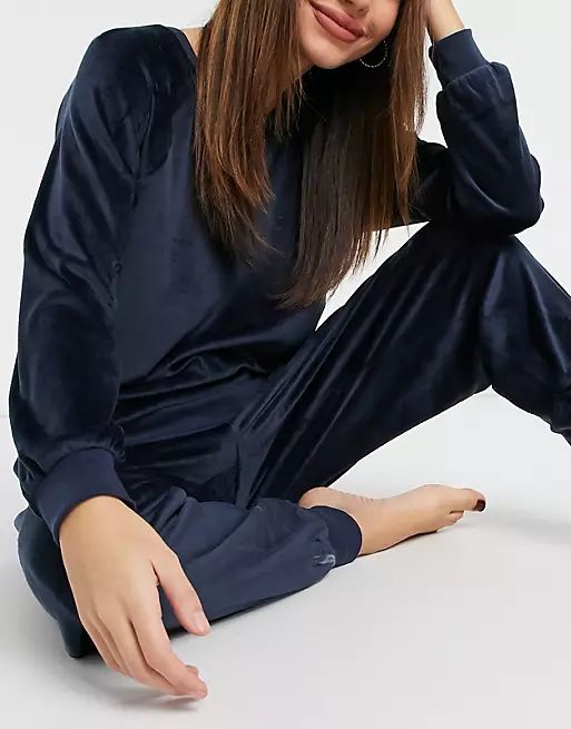 Chelsea Peers recycled poly super soft fleece lounge sweatshirt and sweatpants set in black | ASOS (Global)