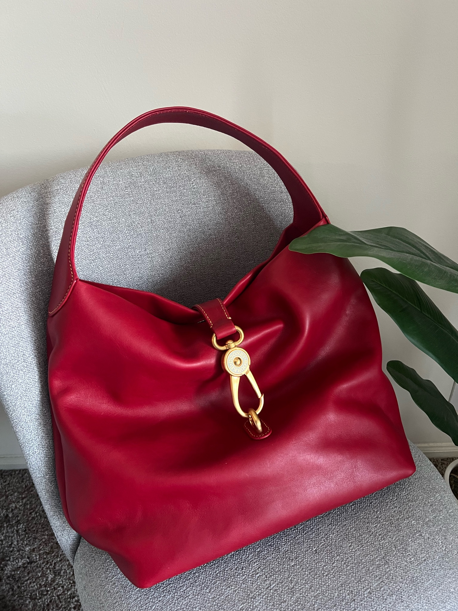 The perfect large slouchy handbag for Fall ❤️ 

#LTKtravel #LTKSeasonal #LTKitbag