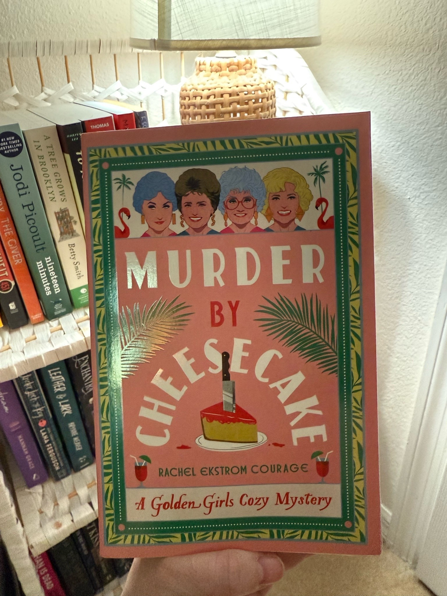 Murder by Cheesecake / a golden girls mystery