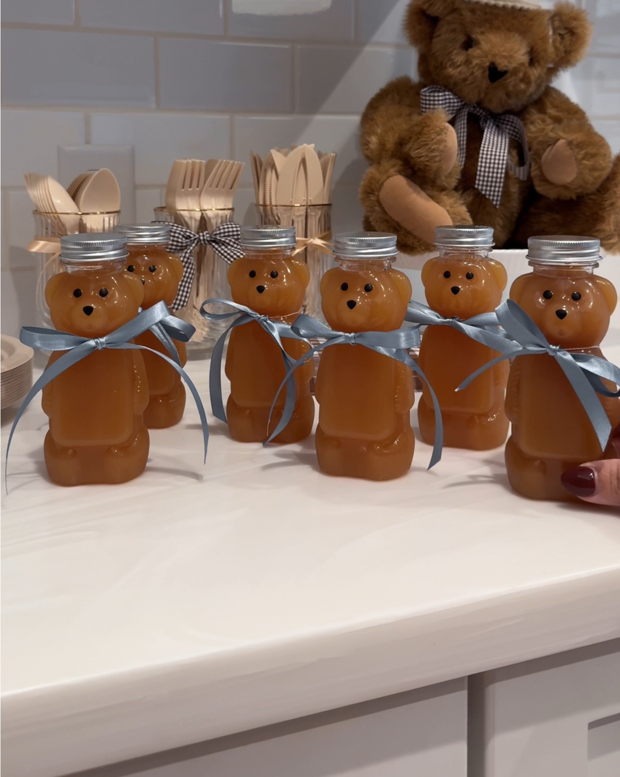 Bear-y First Birthday 🧸

First birthday party | first birthday party ideas | beary first birthday party | party ideas | one year old | baby boy birthday party | baby boy | birthday ideas | bear drinks | honey bear drinks 

#bearyfirstbirthday 
#firsrbirthdayparty 
#firstbirthdayideas 
#firstbirthday 
#firstbirthdaypartyideas 


#LTKKids #LTKBaby #LTKParties