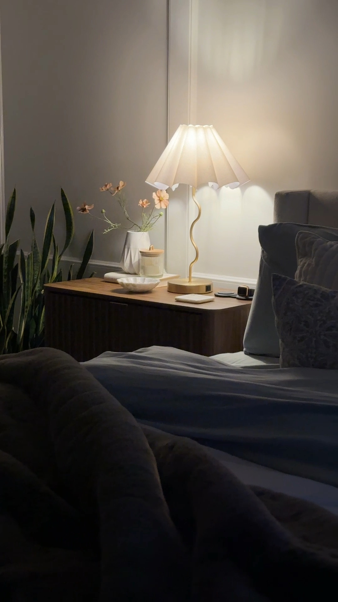 The perfect designer vibes at an amazing price! The shape of the lamp and shade are gorgeous but the touch-dimmer and integrated usb points are such great features!! 

#LTKhome #LTKVideo #LTKfindsunder50