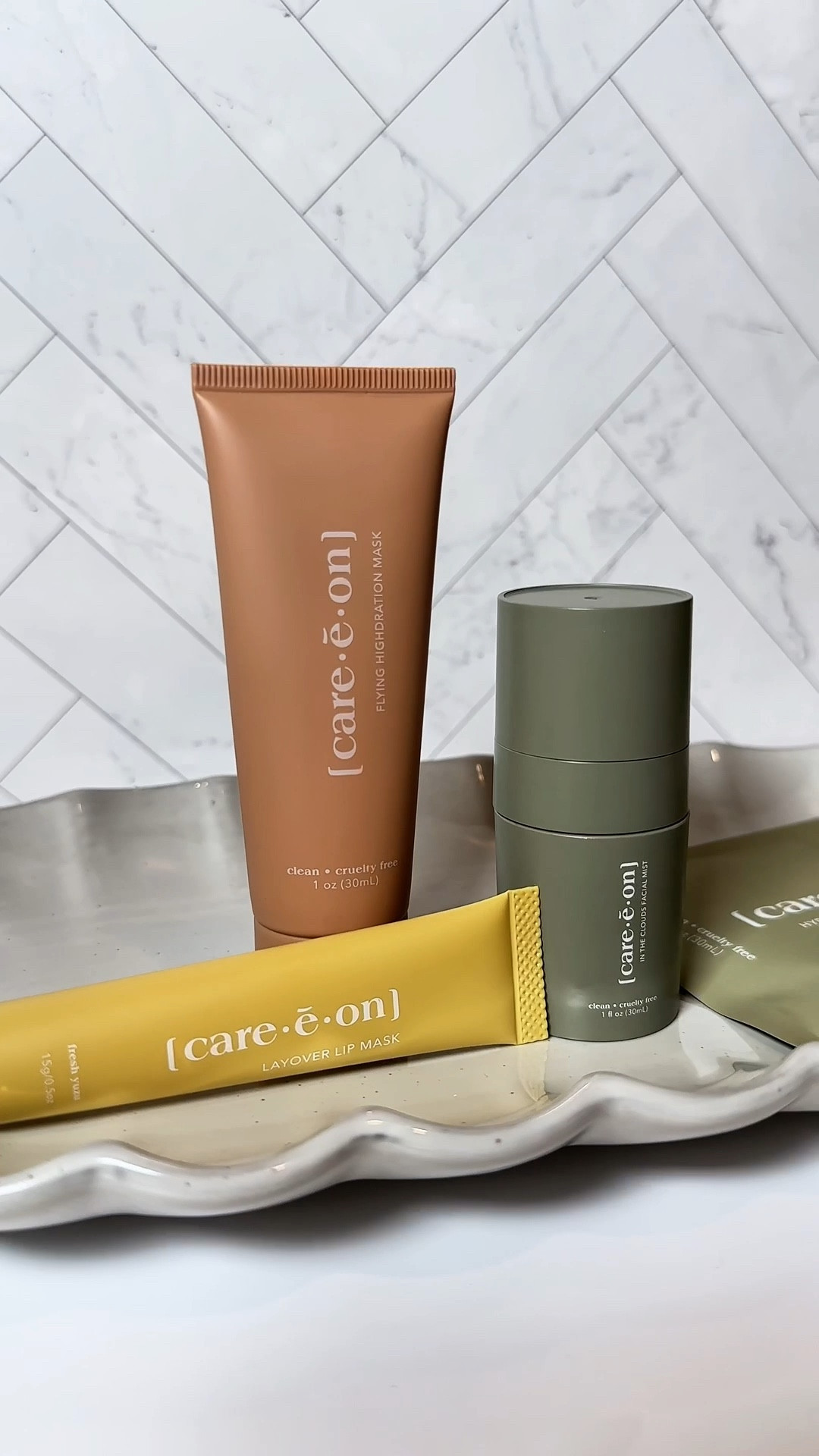 This is for people who are always moving and don’t want to think about skincare while doing it. #ad The @care.e.on En Route Essentials Kit is intentional, not excessive.
It gives your skin what it actually needs when routines get disrupted, without packing your entire shelf. Smart sizes, a travel pouch that makes sense, and products that work on the go.

🔗 Save this for travel days or thoughtful gifting.

hostess gift, vanity, travel essentials, gift idea, skincare, skin care, easy gifts, travel friendly, clean beauty

#LTKGiftGuide #LTKselfcare #LTKHoliday