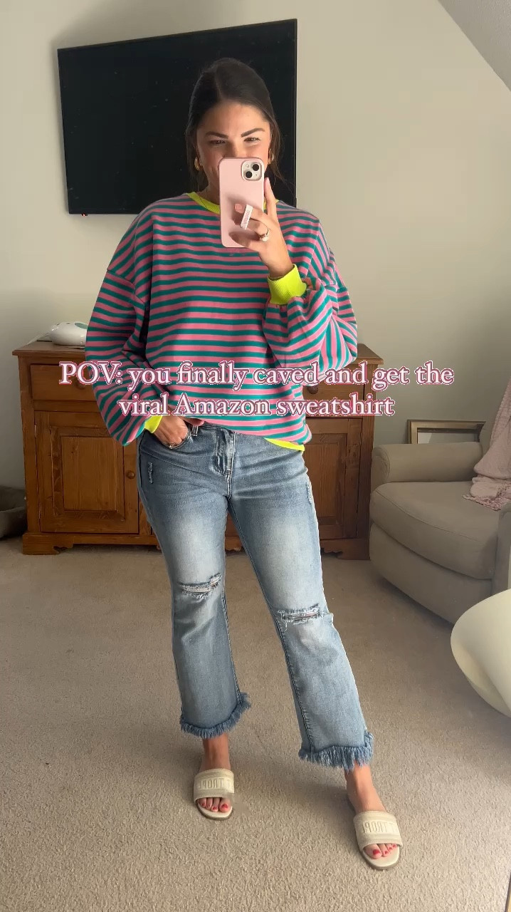 The viral Amazon sweatshirt! It has definitely lived up to my expectations 🤩 
Wearing a size medium! 


#LTKStyleTip #LTKSaleAlert #LTKFindsUnder50