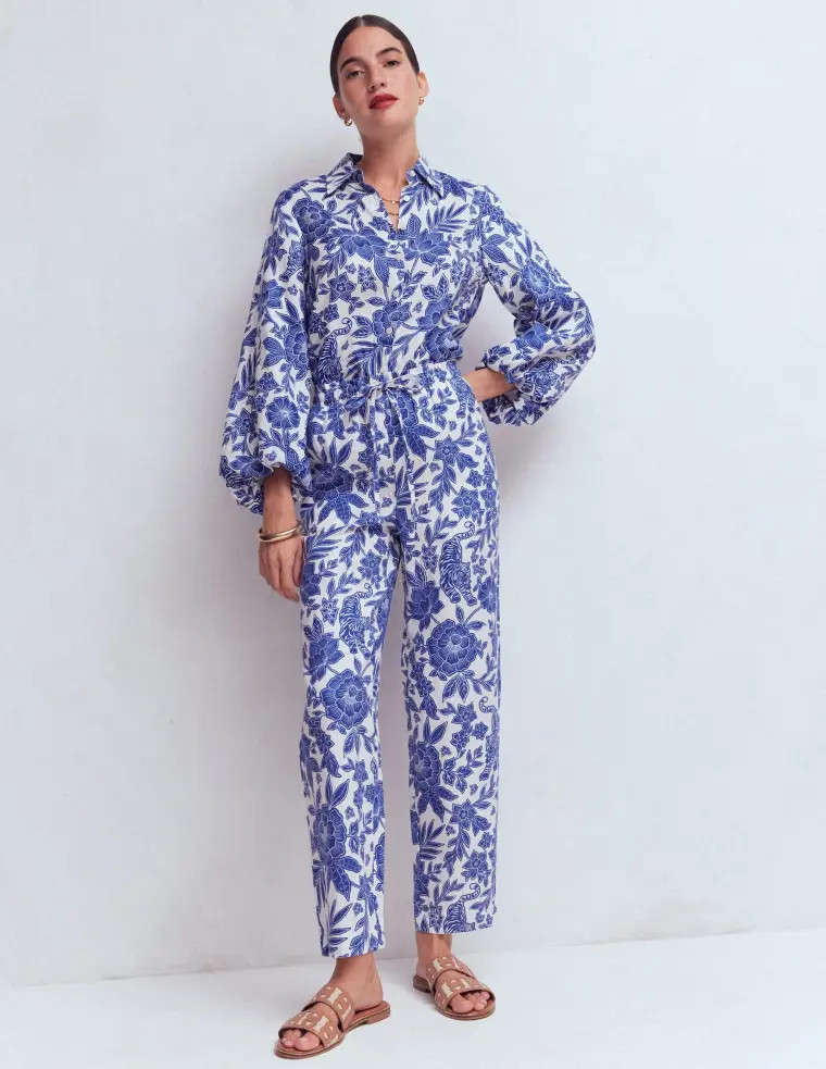 Islington Linen Crop Trousers-Mazarine Blue, Tigers Paradise | Boden UK