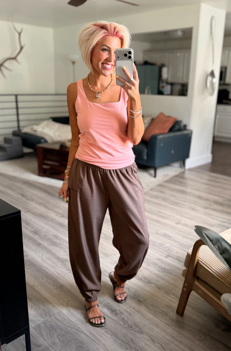 Loving my new comfy 'fit. Pants: Medium // Top: Medium // Shoes: TTS 

 #LTKootd #LTKSaleAlert