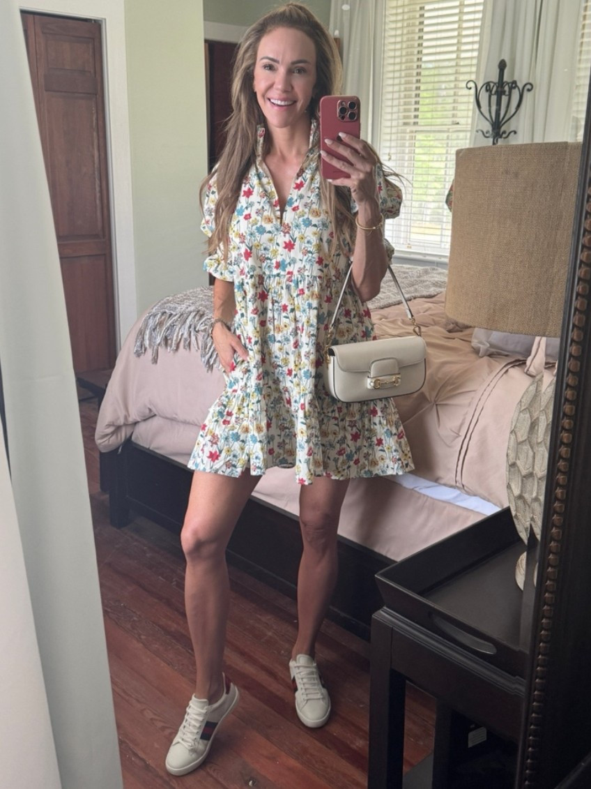 Such a cute dress - perfect for transitioning into Spring!

Dress: XS

#LTKdayinmylife #LTKootd #LTKgrwm