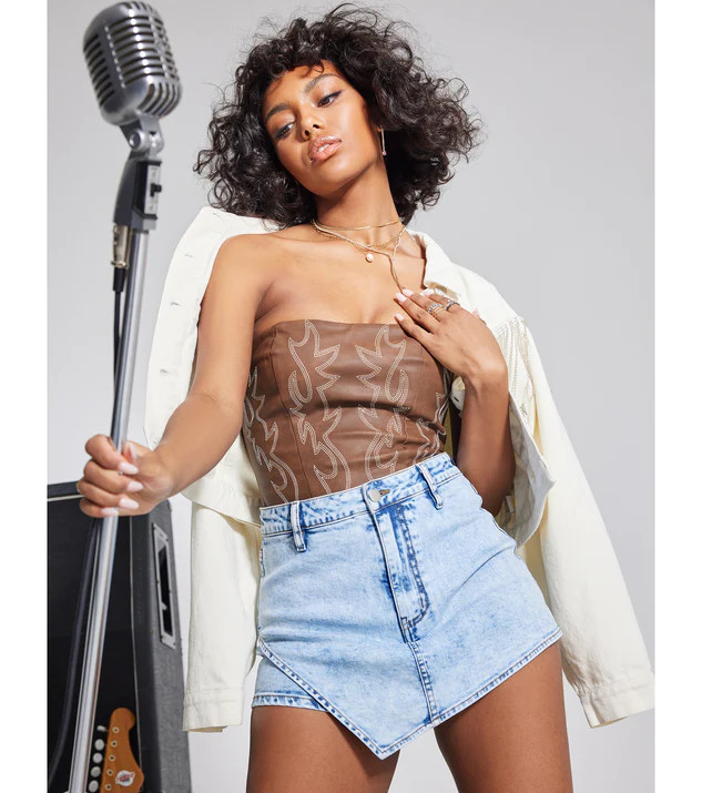 Center Stage High-Rise Acid Denim Skort | Windsor Stores
