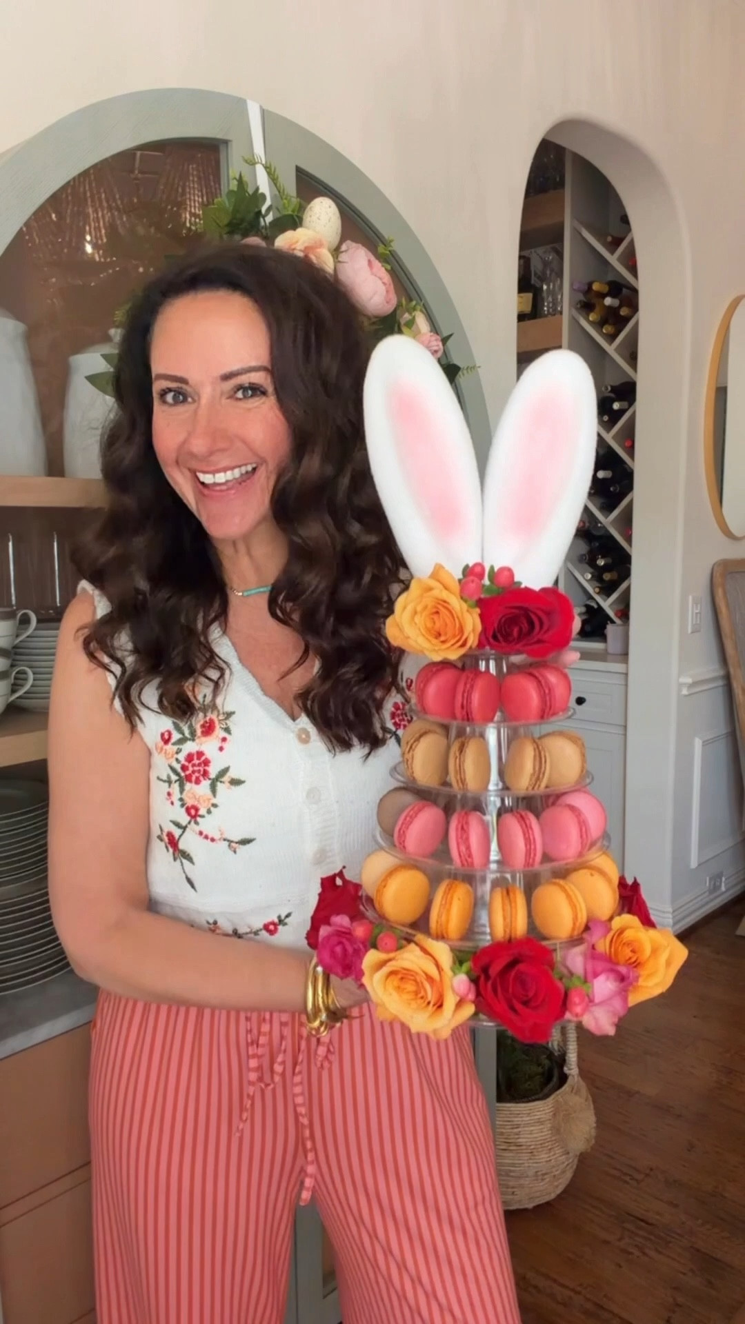 Festive and easy! Grab different colors of macarons and florals to switch up the look! The stand is reusable and breaks down for easy storage! Perfect for bridal or baby showers!
.


#LTKHome #LTKWedding #LTKfoodie