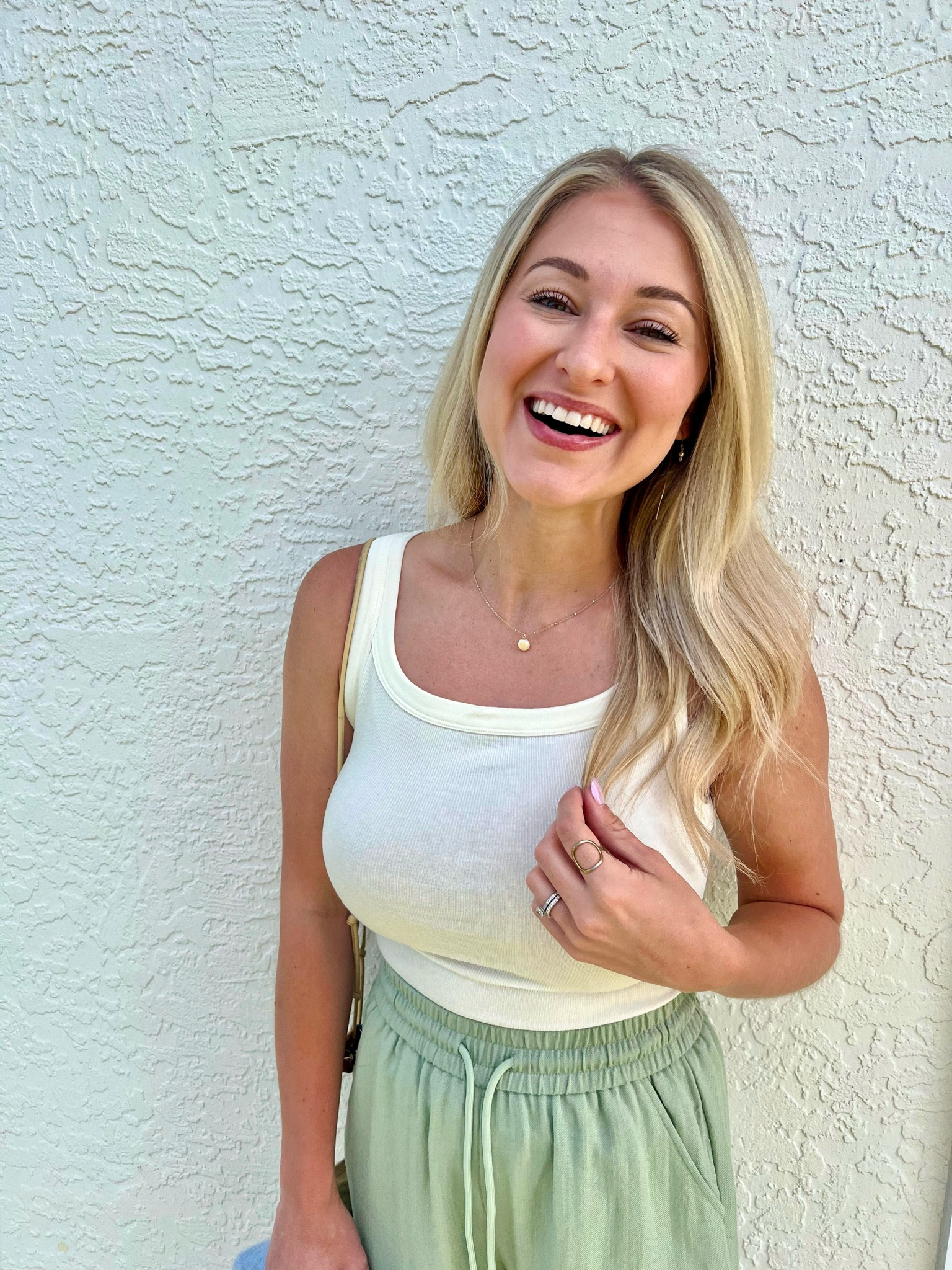 Halara pants: wearing an XS Tall (5’7)

Free people white tank: wearing XS/S
