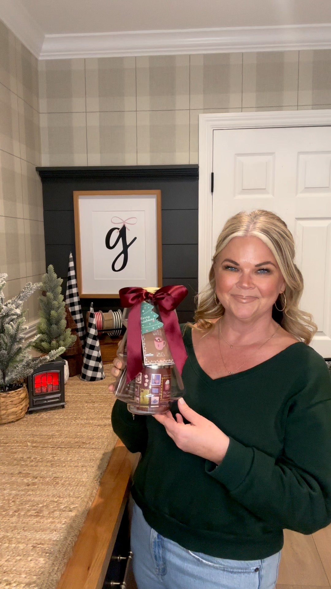 This clear Christmas tree jar is perfect for Christmas gifting! I did hot chocolate theme. This is great for a teacher, client, neighbor gift, co worker & more! Happy Gifting🎄☕️🤎

#LTKGiftGuide #LTKSeasonal #LTKHoliday