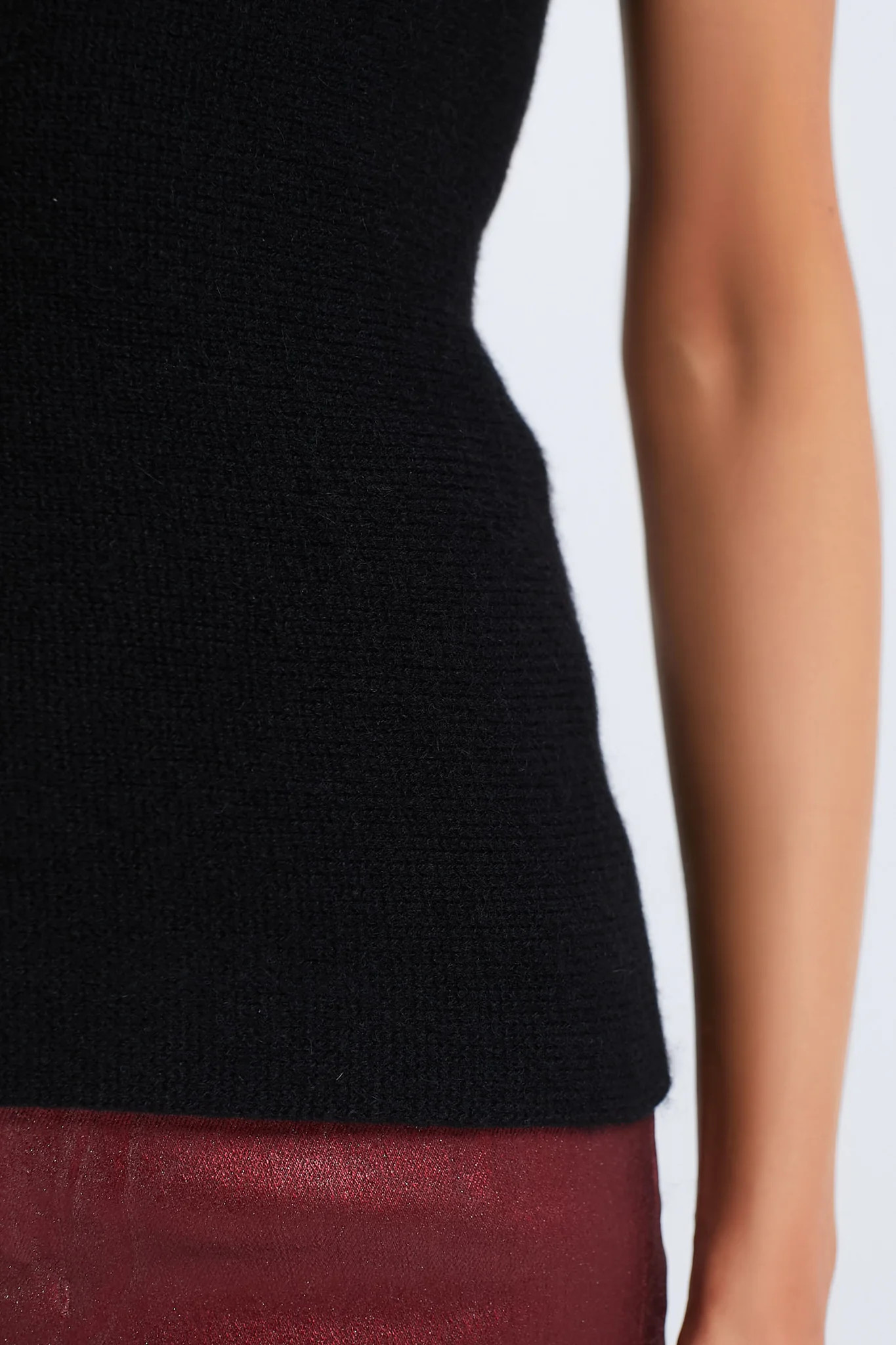 Black Cashmere Ilena Top | Tuckernuck (US)