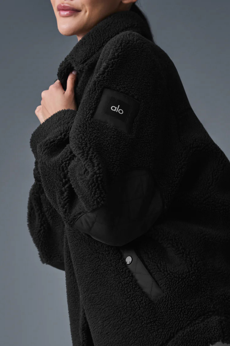 Model is 5’10.5” wearing SModel is 5’10.5” wearing SWearing Size SmallModel is 5’10.5... | Alo Yoga (US)