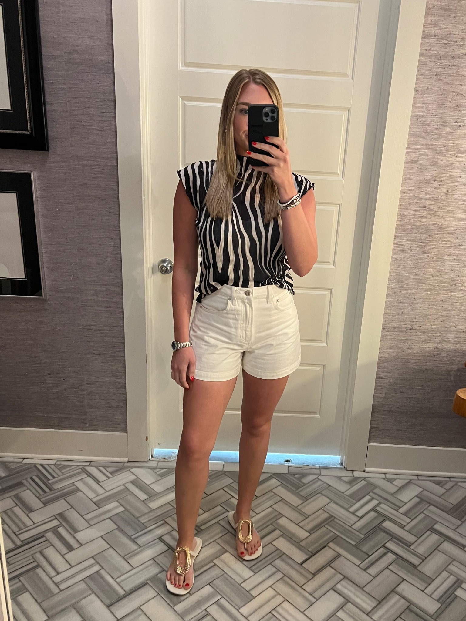 Fun summer ootd! Loving that zebra is coming back in!

#LTKTravel #LTKStyleTip #LTKFindsUnder100