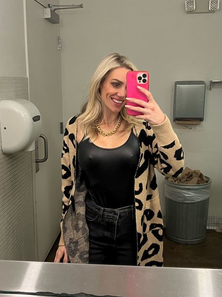 A little bit of leather and a lot of leopard print in this sexy Saturday night outfit. 🐆

#LTKstyletip