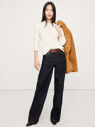 Lightweight Cashmere Crew-Neck Sweater | Banana Republic (US)