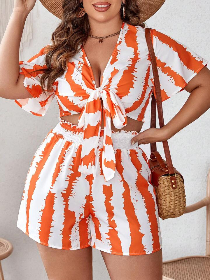 SHEIN VCAY Plus Tie Dye Knot Front Crop Top & Shorts | SHEIN
