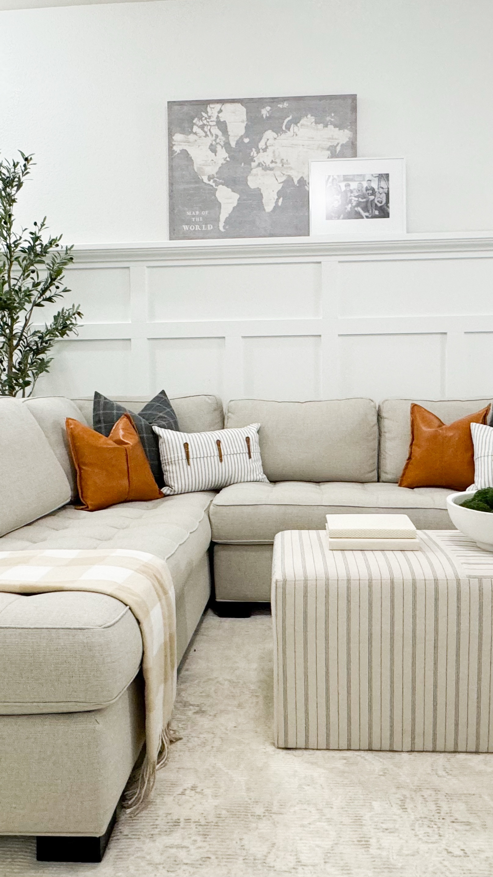 Sharing our family room refresh! We really needed to update our upstairs family room, so ordered new furniture, added a new rug, and new accessories. We chose a white console table and oatmeal fabric sectional. Both pieces paired well together to create a classy and calming look. #newfurniture #familyroomrefresh #familyroomupdate #newsectional 

#LTKHome #LTKFamily