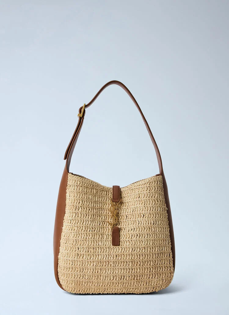 Le 5 À 7 Supple Small Hobo Bag | LN-CC