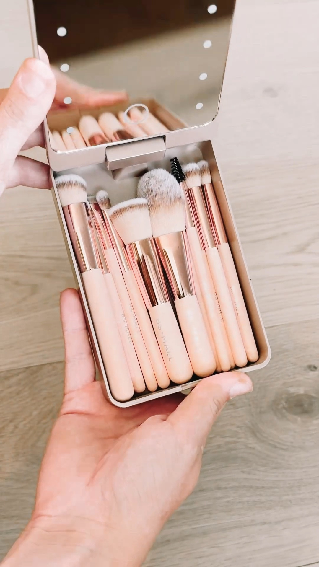 Amazon travel finds, Amazon travel must haves, travel beauty accessories 